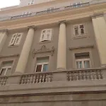 Triestehost - Via Torino * Trieste