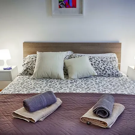 Triestehost - Via Torino