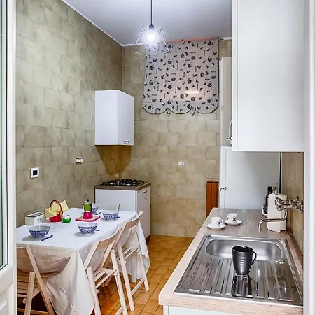 Triestehost - Via Torino 公寓 的里雅斯特