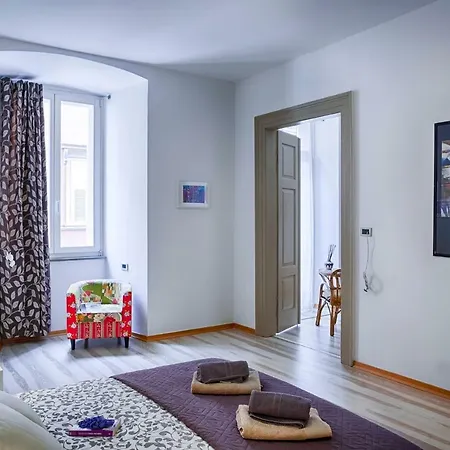 Triestehost - Via Torino * Трієст