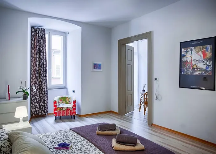 Triestehost - Via Torino * Trieste