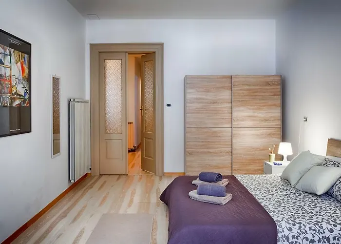 Triestehost - Via Torino * Trieste