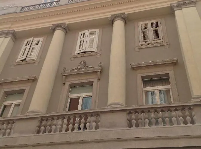 Triestehost - Via Torino * Trieste